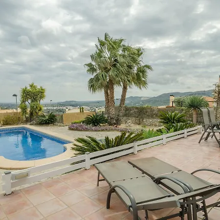 Villa Charming In With Swimming Pool
