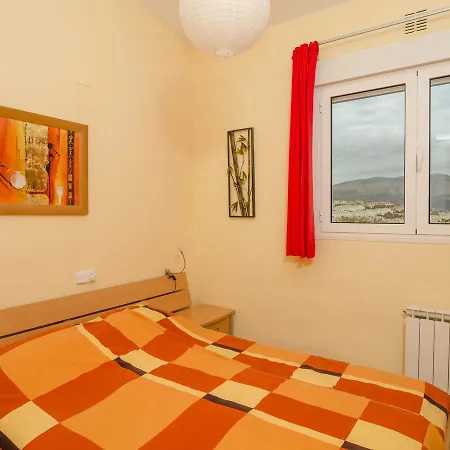 Villa Charming In With Swimming Pool